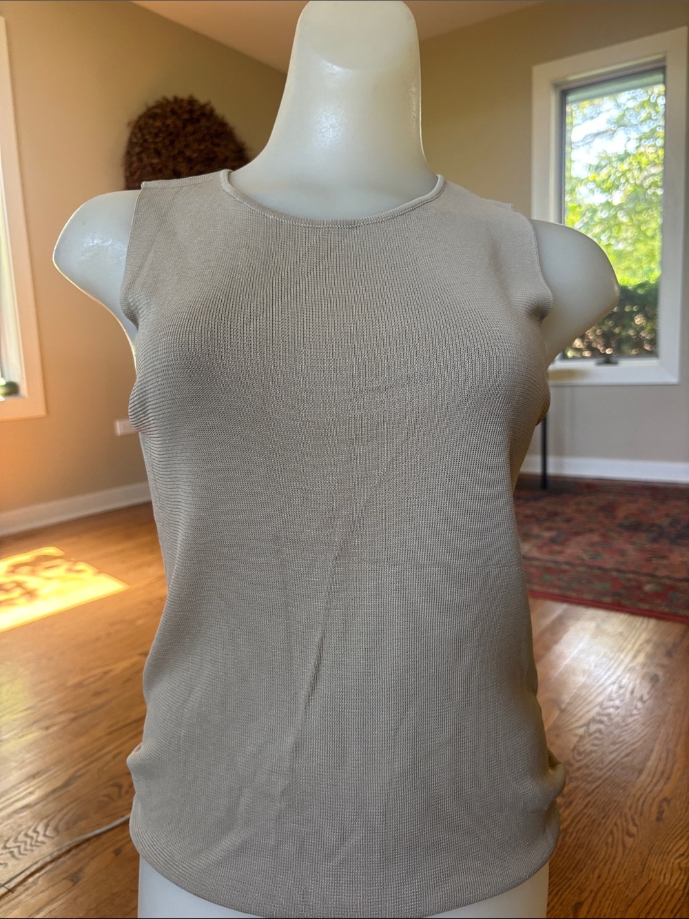 Sleeveless Ribbed Tank Top - Neutral Beige size P